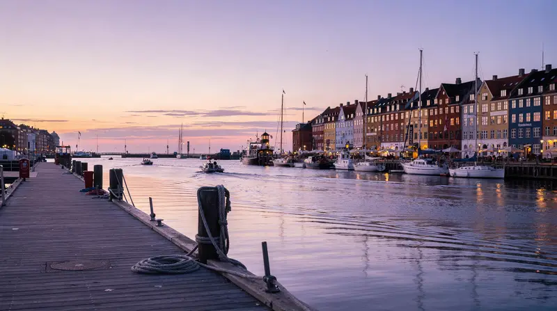 Copenhagen's long summer evenings: what to do when it's still light at 10 pm — Copenhagen's summer evenings stay light until 22:00. What to actually do with th