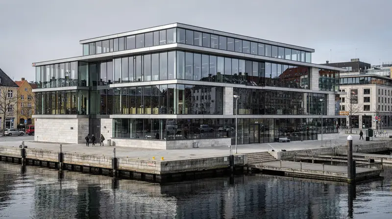 Arquitetura escandinava em Copenhaga: os edifícios que vale a pena conhecer — Guia de arquitetura de Copenhaga: CopenHill da BIG, 8 House, o Diamante Negro, a