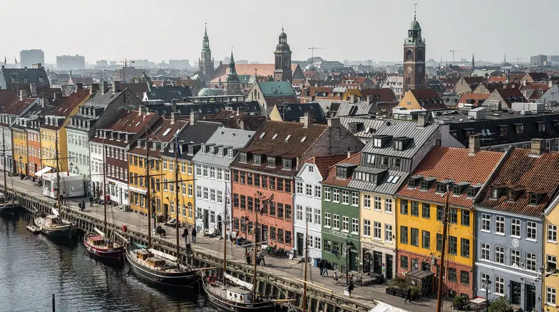 Sightseeing & walking tours — Nyhavn, Tivoli Gardens, Rosenborg Castle, the Round Tower and the best walking t